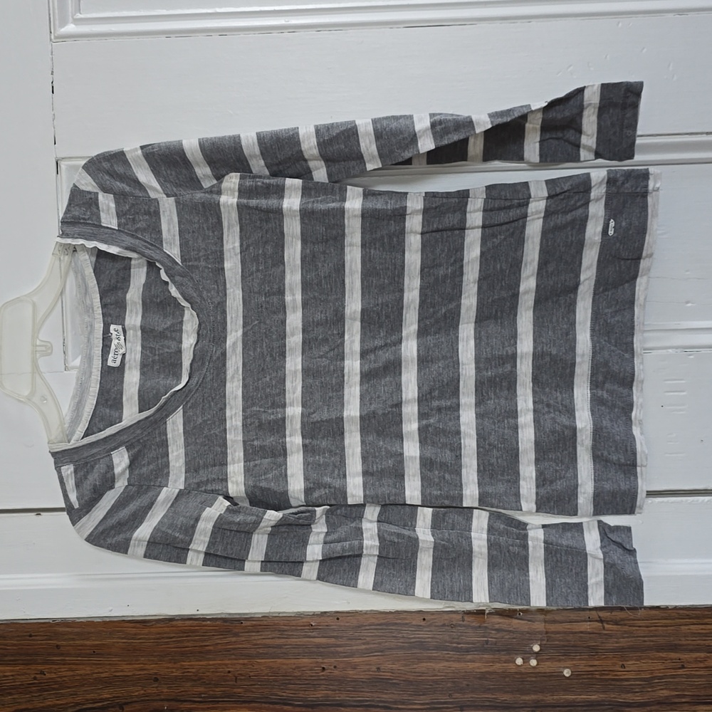 Aeropostale Gray and White Striped Long Sleeve Tee